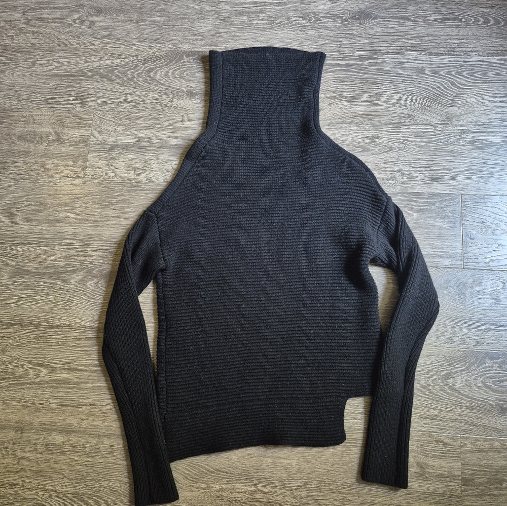 Aritzia Babaton Mika Ribbed Wool Cashmere Turtleneck Sweater Black Small Medium - Picture 6 of 9